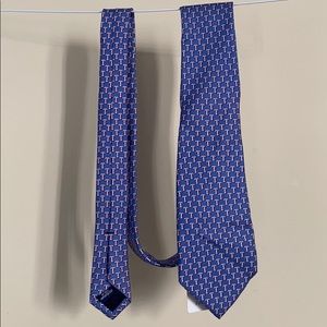 Vineyard Vines Texas rangers tie.
